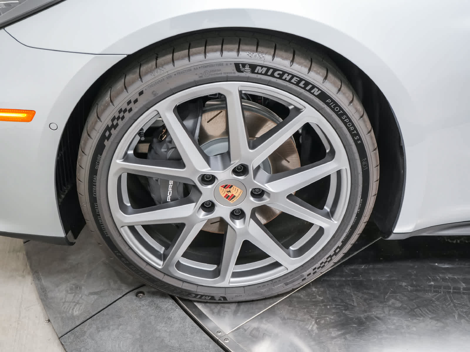 New 2026 Porsche Panamera RWD image 14