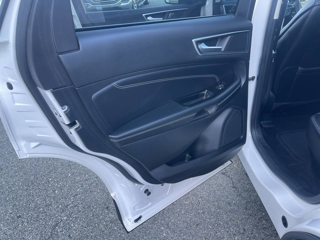 Used 2016 Ford Edge Titanium w/ Equipment Group 301A image 19