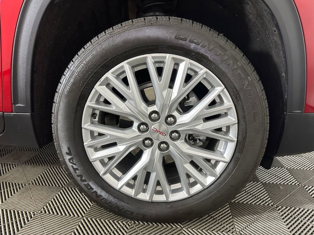 Used 2024 GMC Acadia Elevation image 34