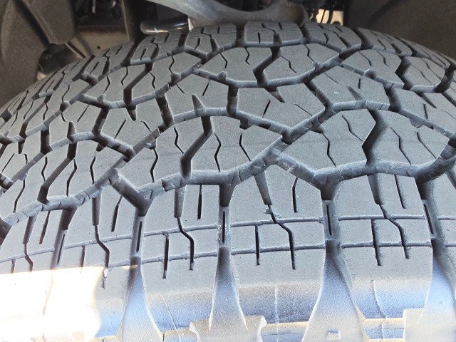 Used 2024 Chevrolet Silverado 1500 LTZ AWD/4WD image 11
