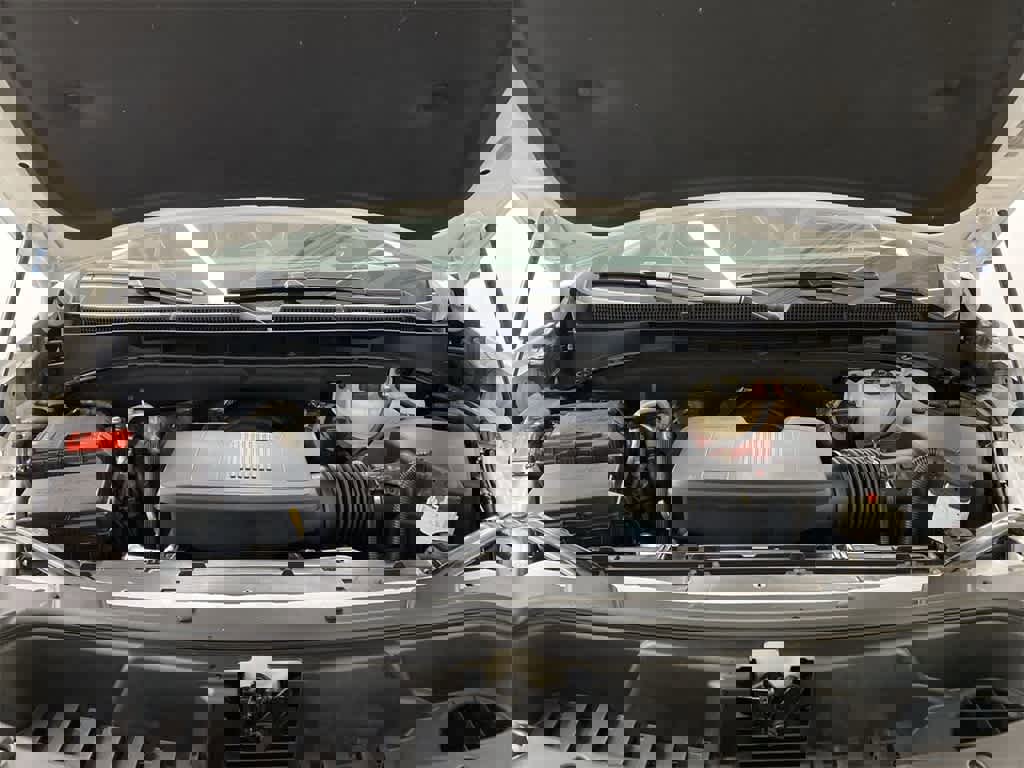 Certified 2024 Cadillac Escalade Premium Luxury Platinum image 13