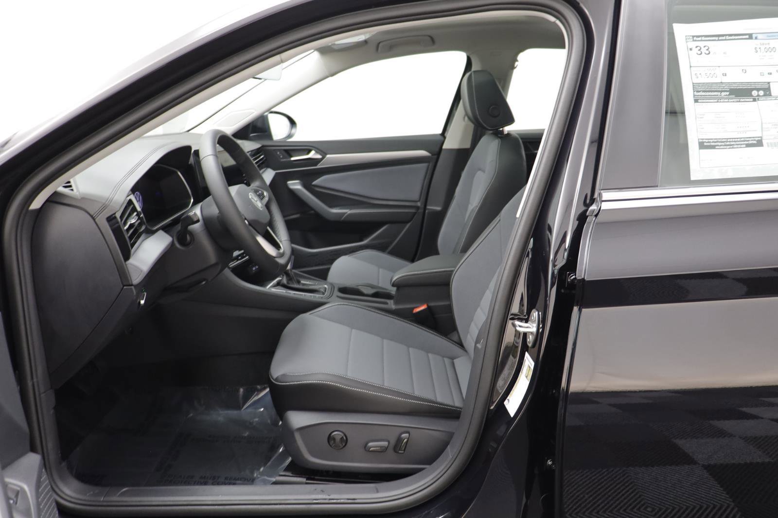 New 2026 Volkswagen Jetta SE image 5