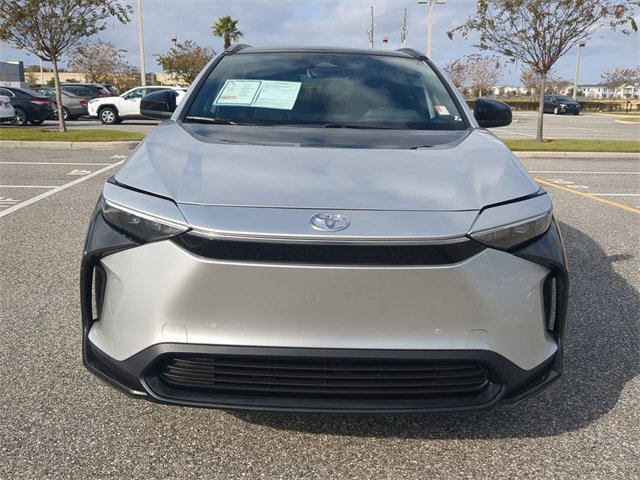 Used 2025 Toyota bZ4X XLE image 9