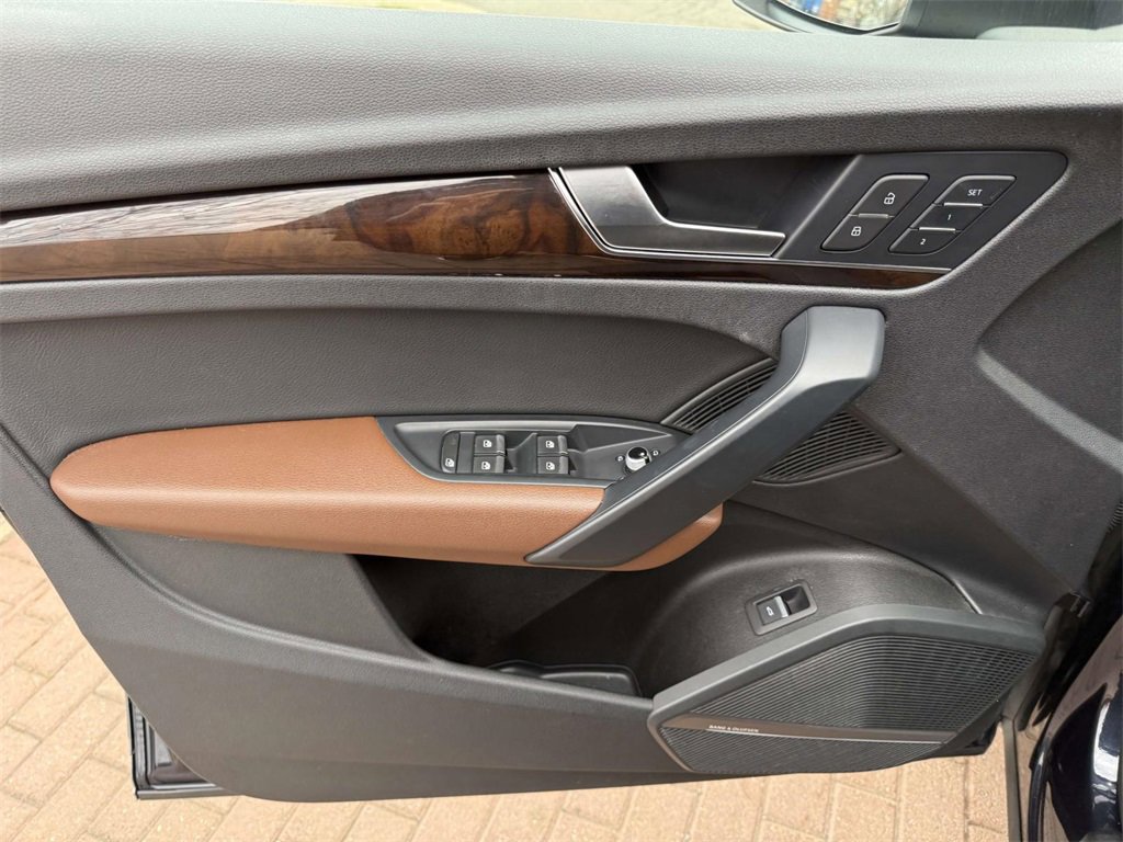 Used 2018 Audi Q5 2.0T w/ Premium Plus Package image 15