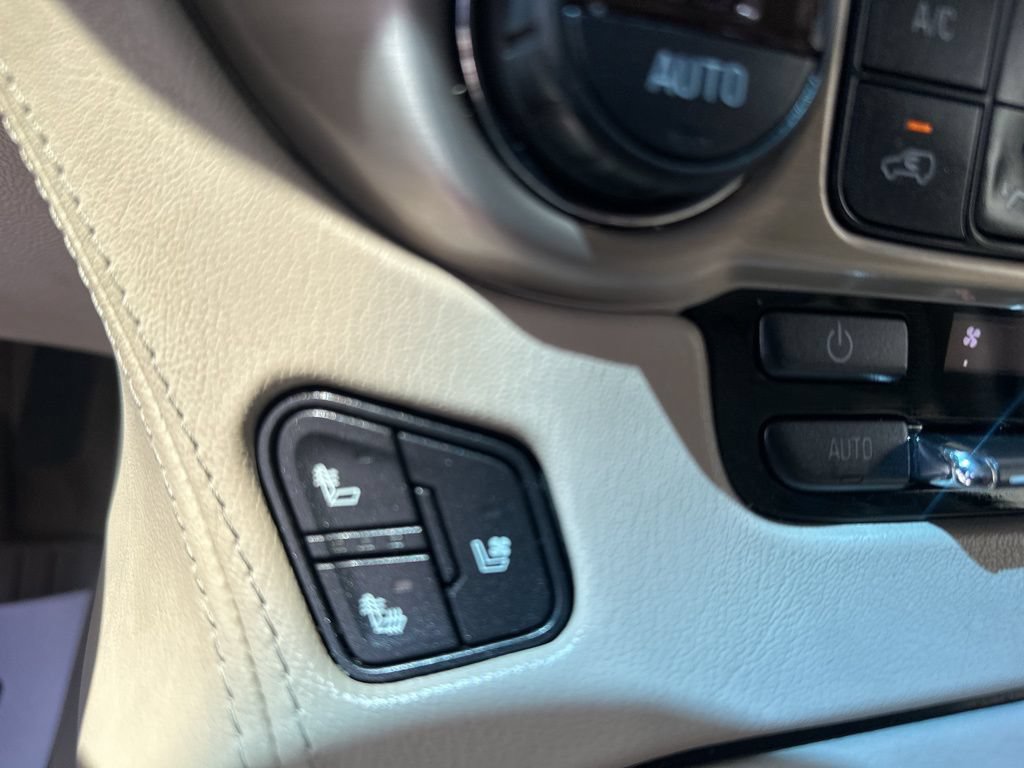 Used 2020 GMC Yukon Denali w/ Denali Ultimate Package AWD/4WD image 21