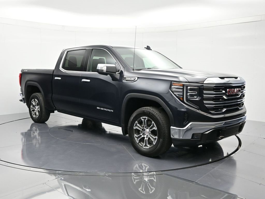 Certified 2025 GMC Sierra 1500 SLT image 3