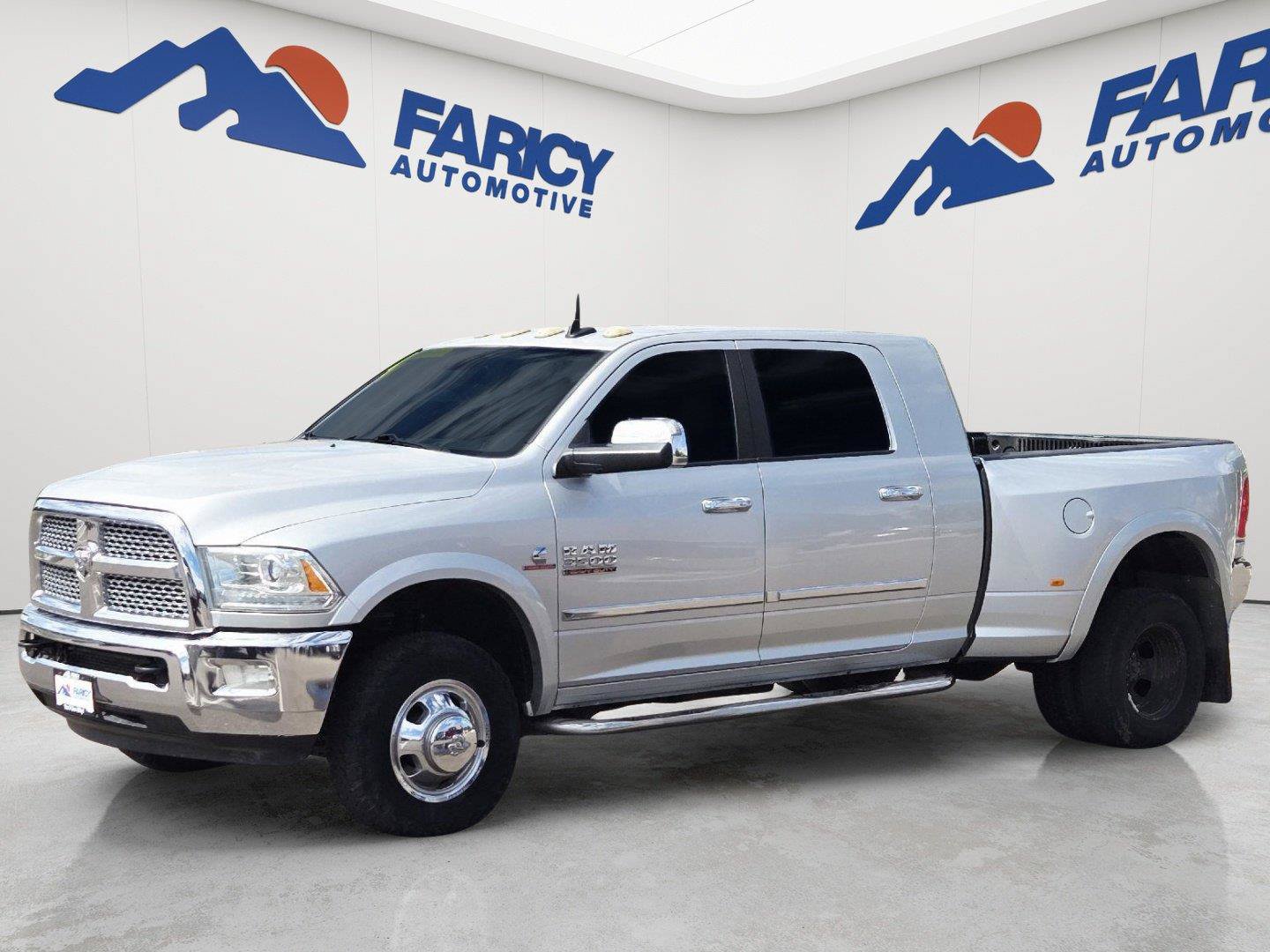 Used 2014 RAM 3500 Laramie AWD/4WD image 9