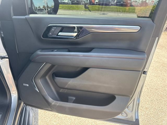 Used 2025 Chevrolet Tahoe RST w/ RST Capability Package AWD/4WD image 26