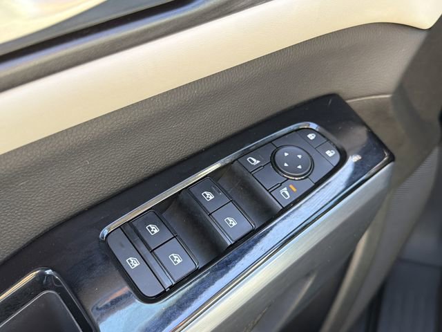 Used 2022 Nissan Pathfinder SL image 31