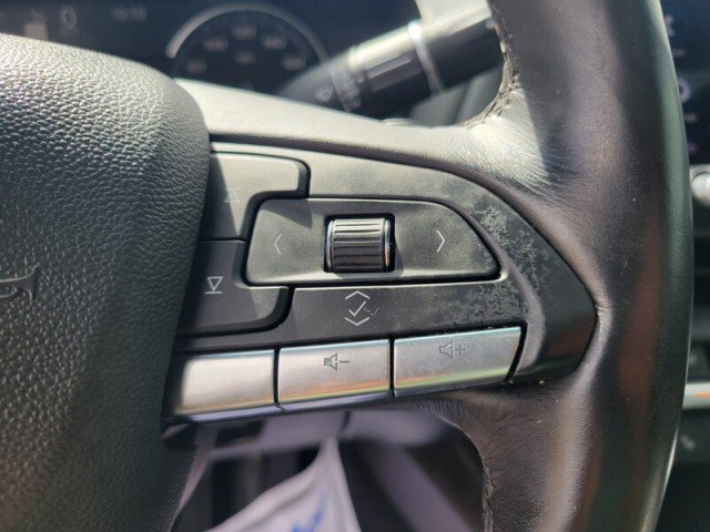 Used 2023 Cadillac CT4 Luxury w/ LPO, ONYX Package RWD image 18