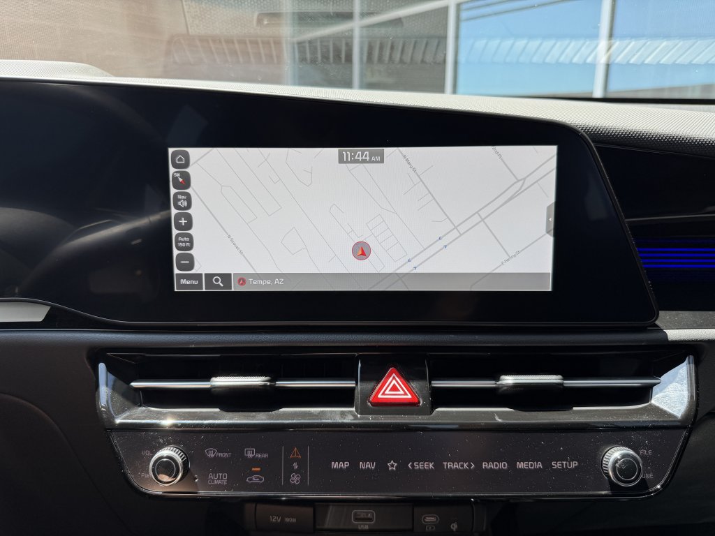 Used 2024 Kia Niro SX Touring FWD image 19