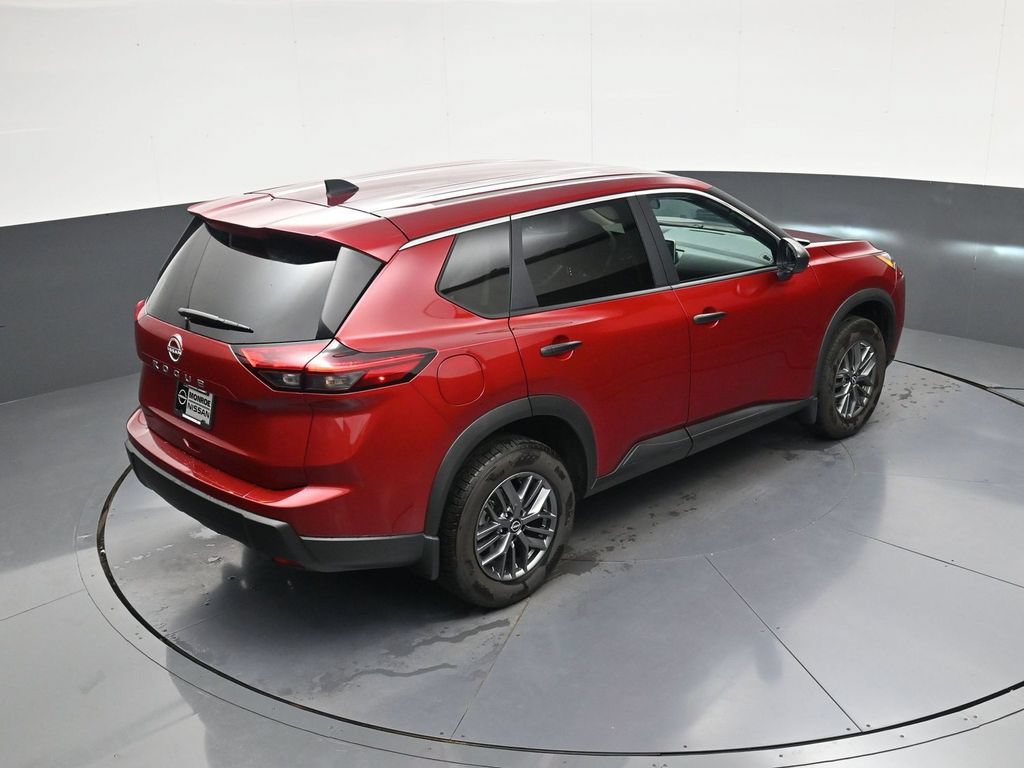 Used 2026 Nissan Rogue S FWD image 33