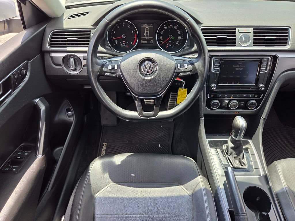 Used 2017 Volkswagen Passat 1.8T R-Line FWD image 15