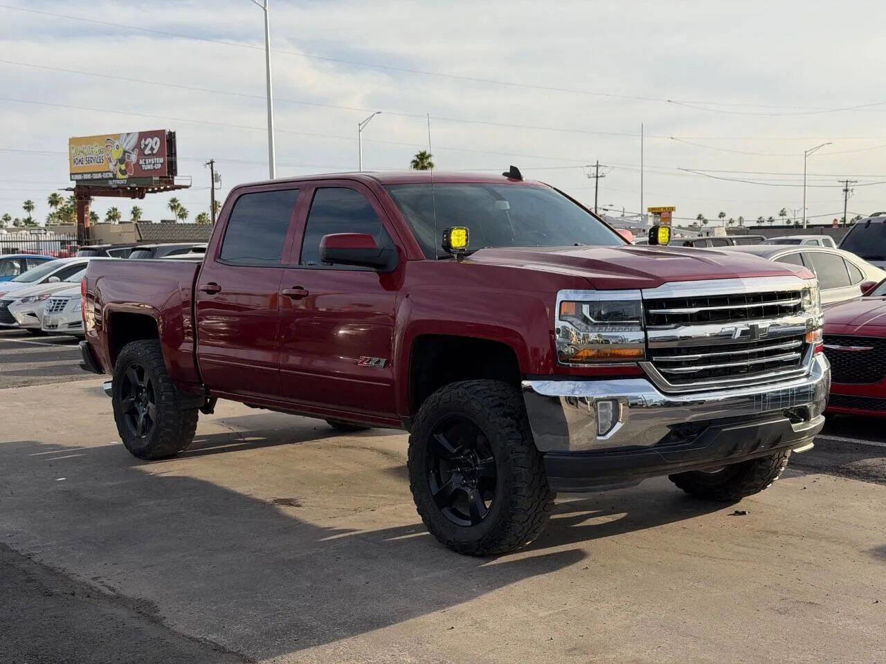 Used 2018 Chevrolet Silverado 1500 LT w/ All Star Edition AWD/4WD image 14
