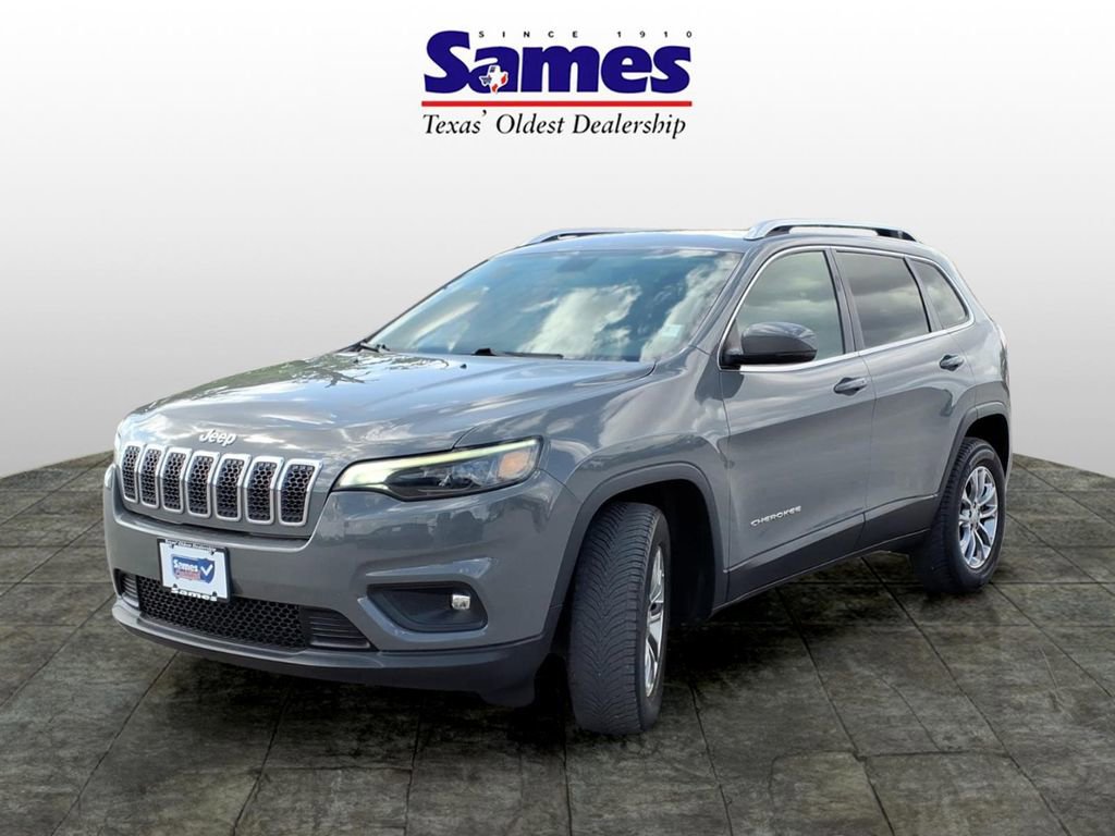 Used 2020 Jeep Cherokee Latitude Plus image 3