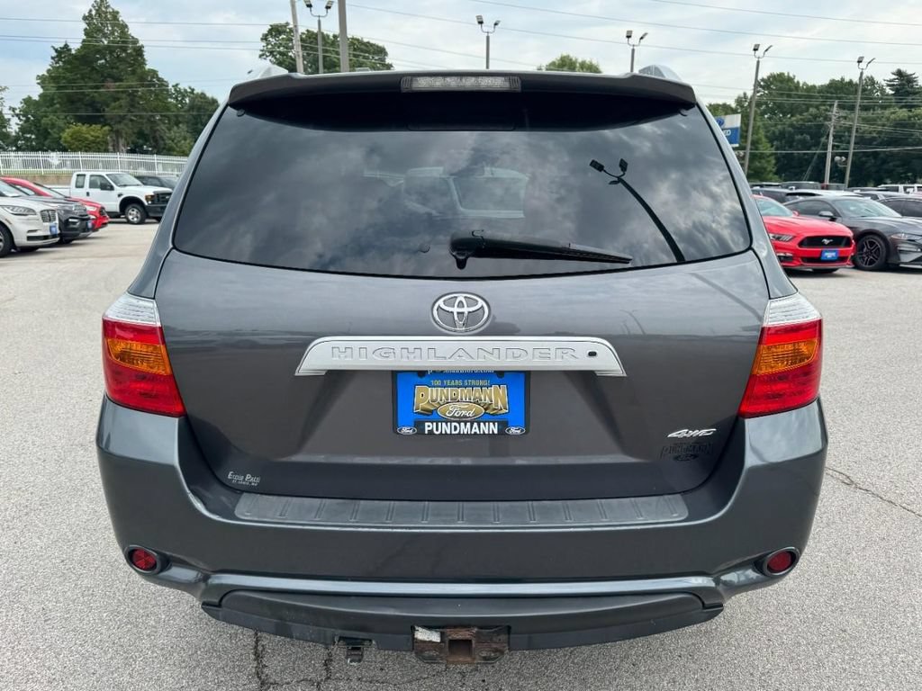Used 2010 Toyota Highlander Limited AWD/4WD image 4