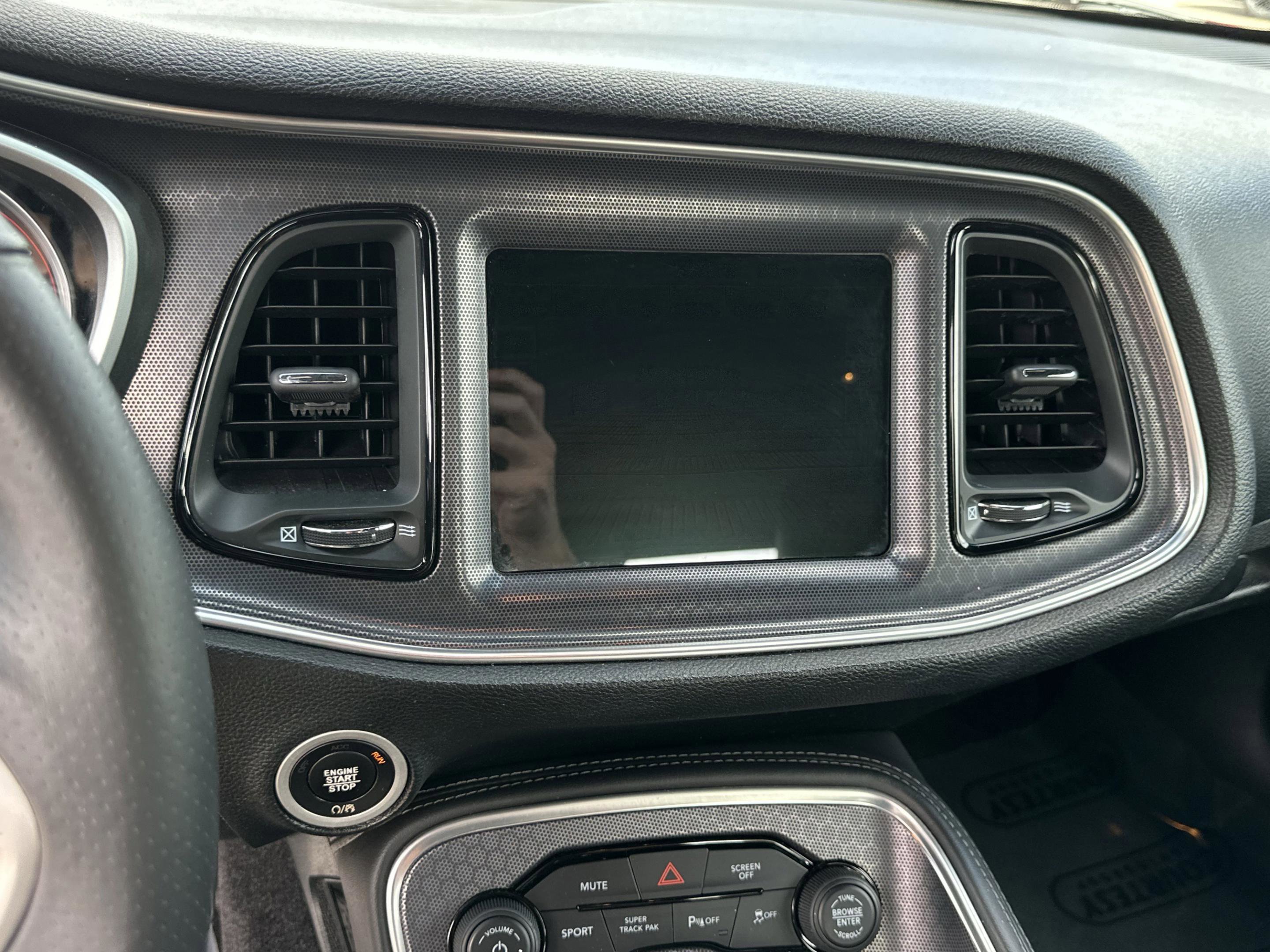 Used 2017 Dodge Challenger GT w/ Technology Group image 23