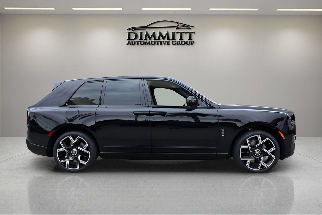 Certified 2026 Rolls-Royce Cullinan Black Badge AWD/4WD image 9