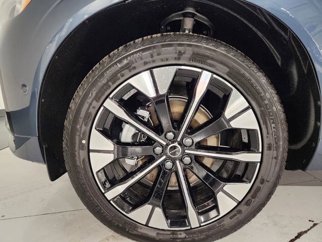 New 2026 Volvo XC60 B5 Plus w/ Protection Package Premier image 8