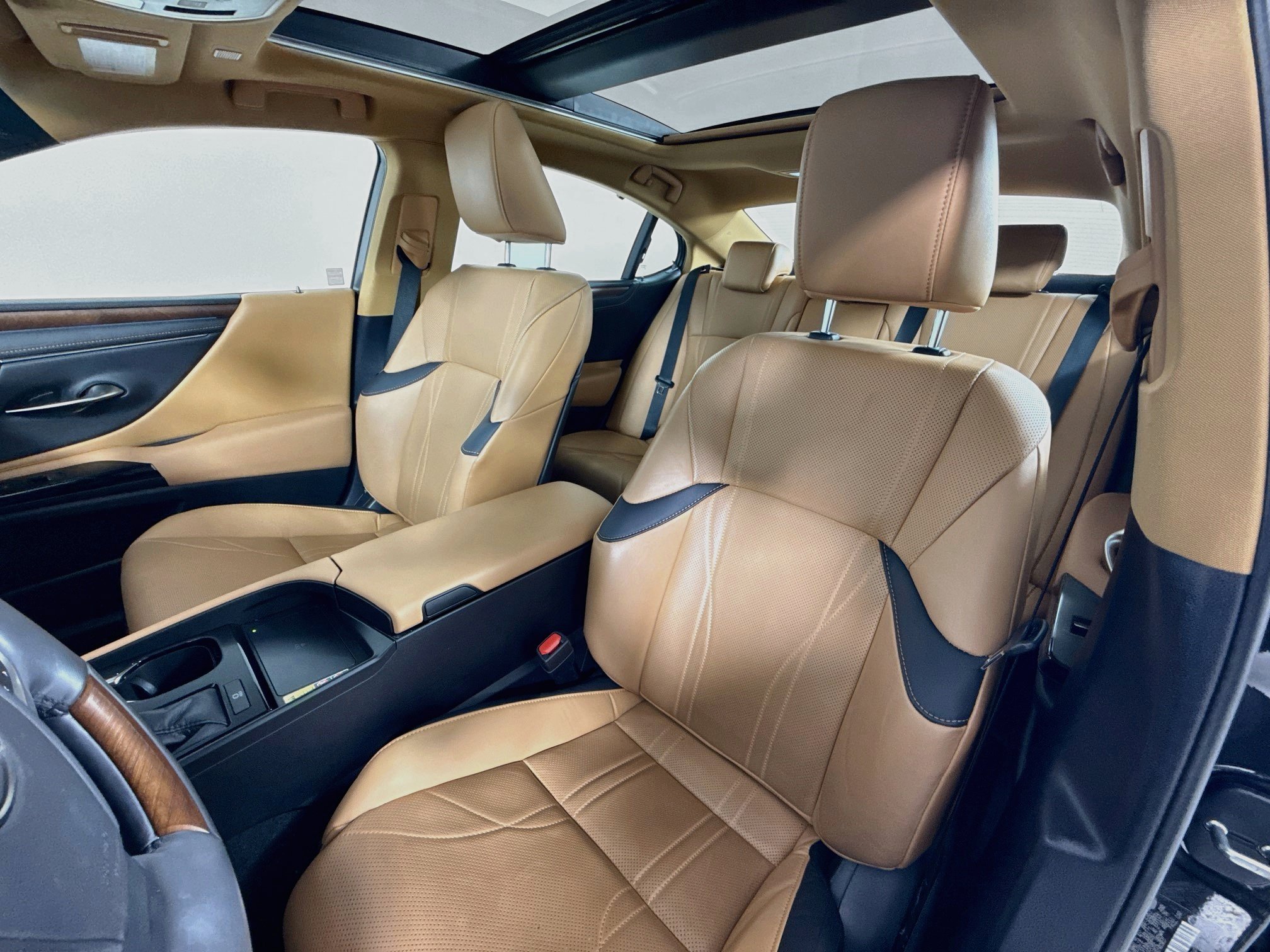 Used 2024 Lexus ES 350 Ultra Luxury w/ Accessory Package (Z2) FWD image 11
