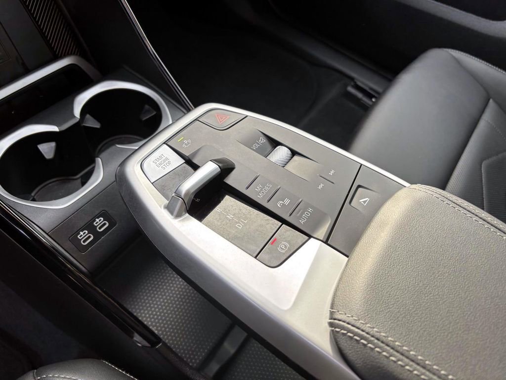 Used 2025 BMW X1 xDrive28i image 23