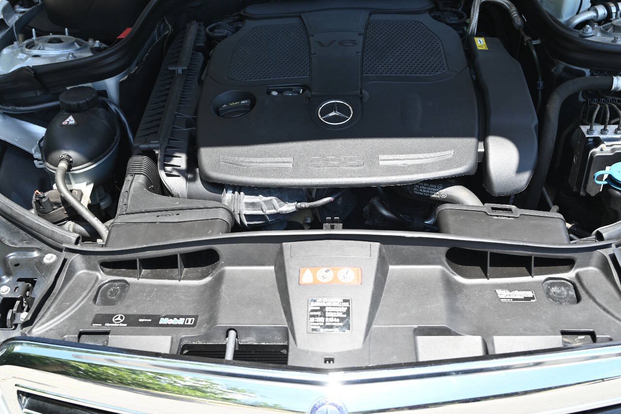 Used 2012 Mercedes-Benz E 350 4MATIC Sedan image 10