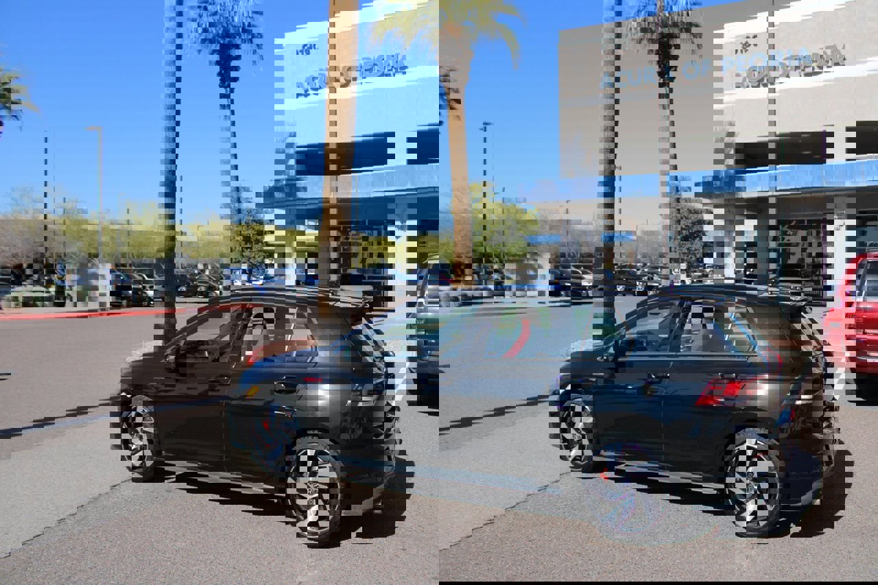 Used 2024 Volkswagen GTI S image 3