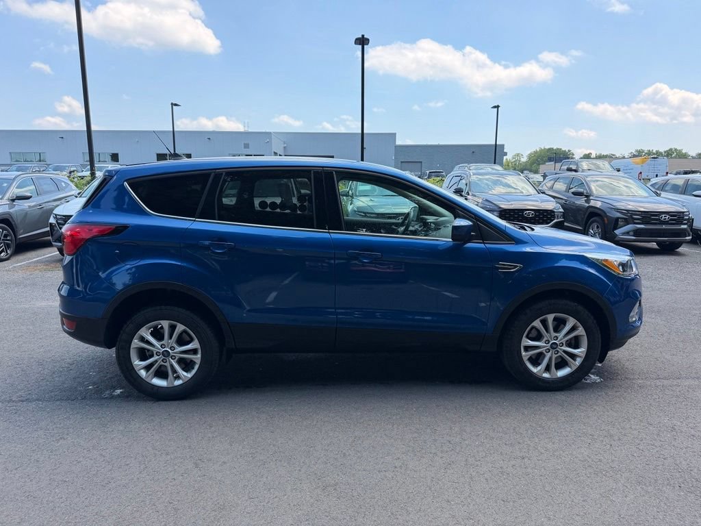 Used 2019 Ford Escape SE AWD/4WD image 3