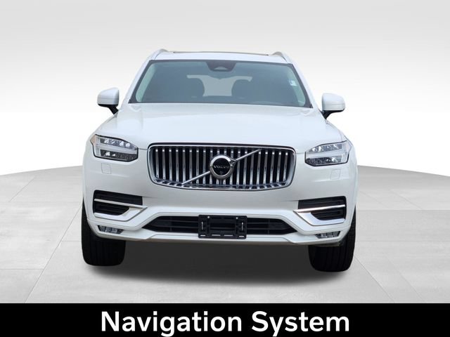 Used 2024 Volvo XC90 B5 Plus AWD/4WD image 3