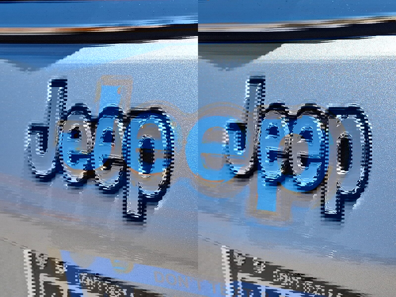 Used 2024 Jeep Compass Latitude image 29