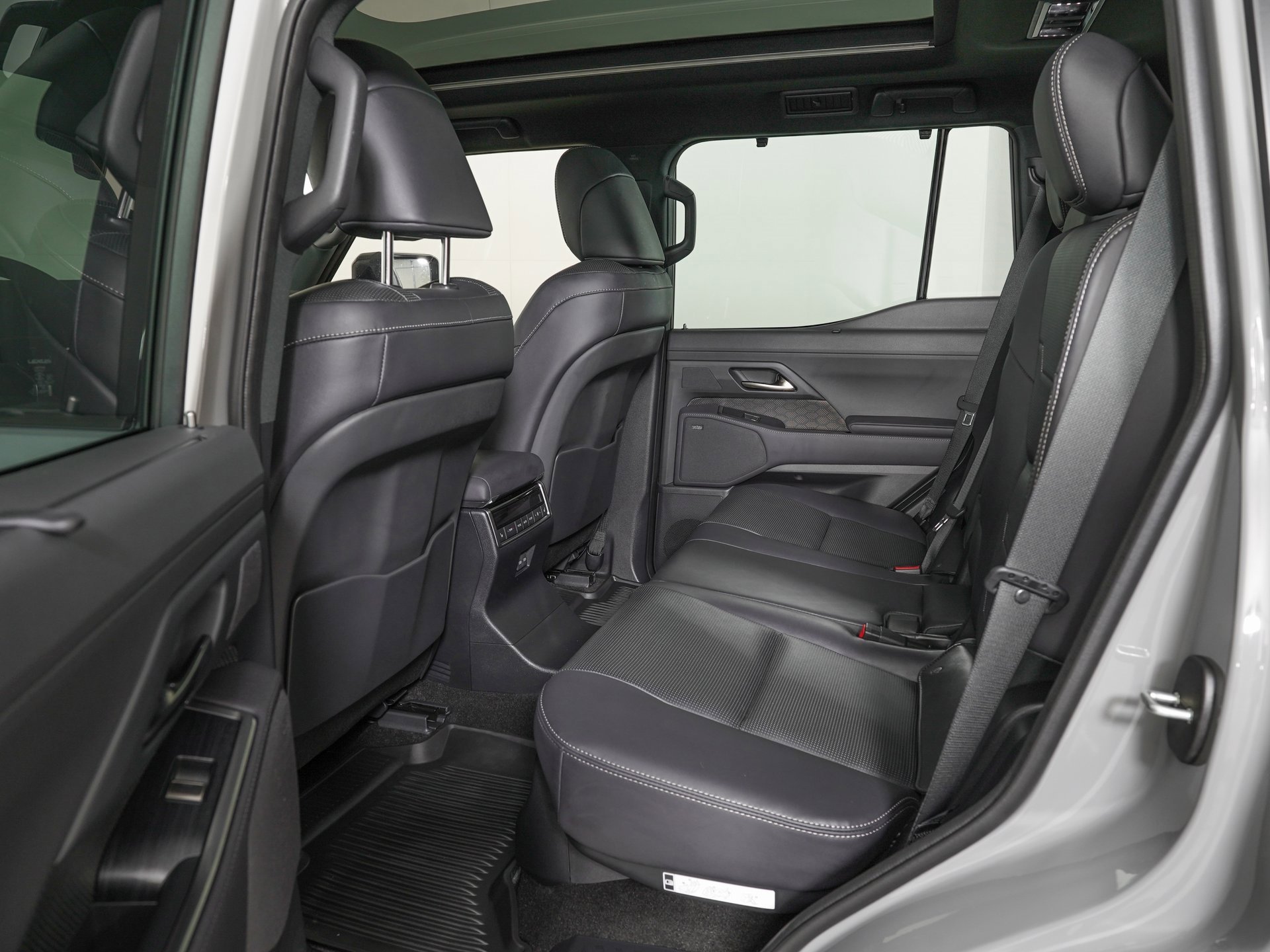 Used 2025 Lexus GX 550 image 14