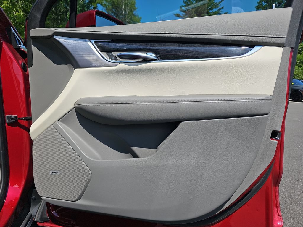 Used 2020 Cadillac XT6 Premium Luxury AWD/4WD image 20