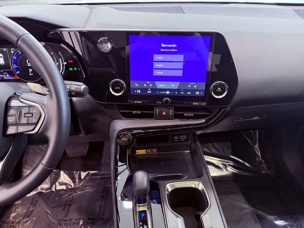 Used 2025 Lexus NX 250 FWD w/ Towing Package (2000 Lbs) image 24