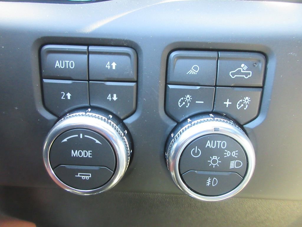 New 2026 GMC Sierra 2500 Denali Ultimate AWD/4WD image 18