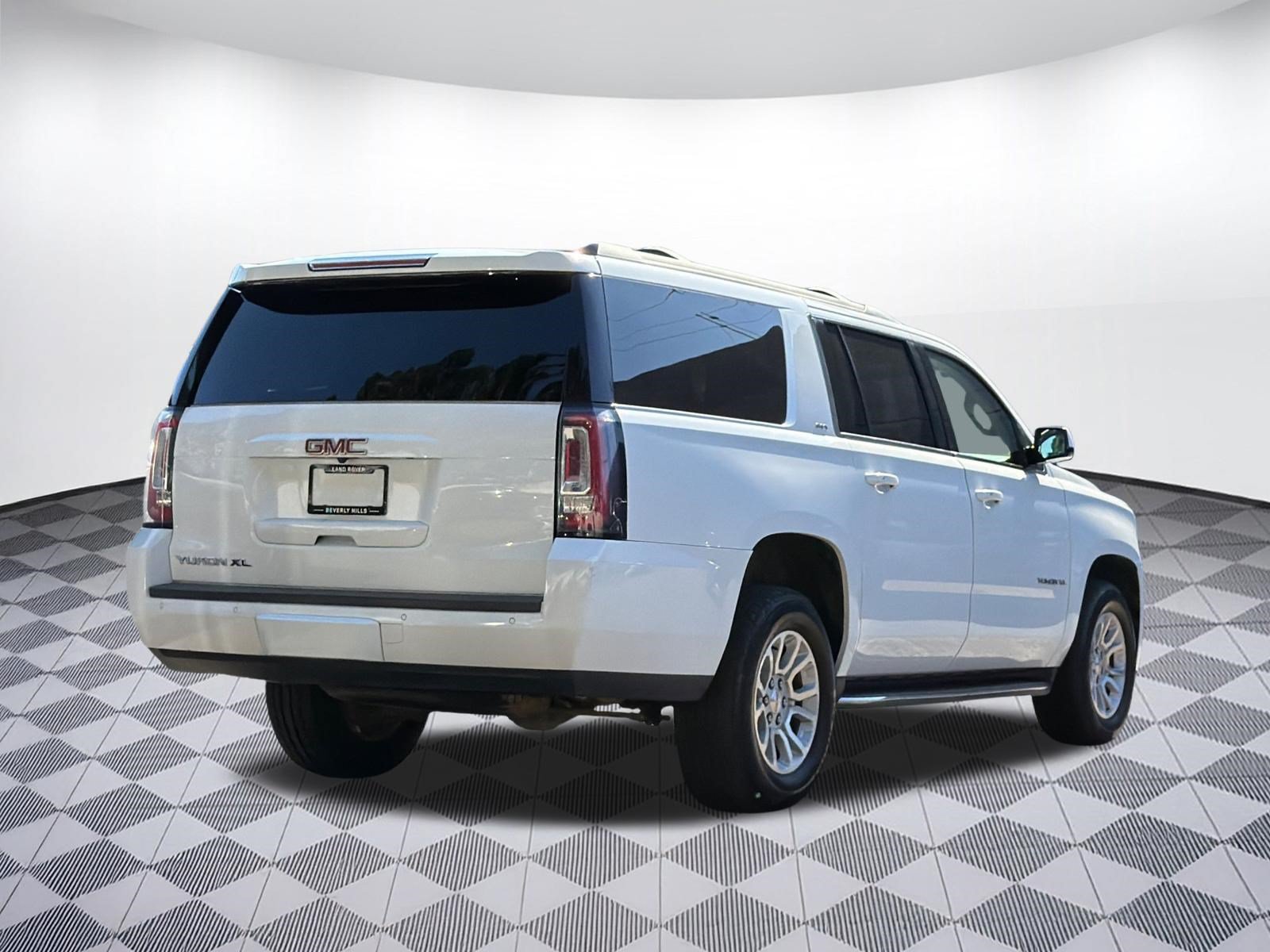 Used 2018 GMC Yukon XL SLT AWD/4WD image 9