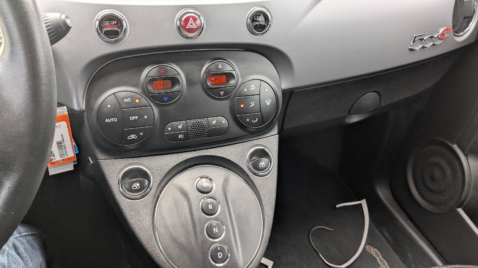 Used 2018 FIAT 500 e w/ Esport Package FWD image 17