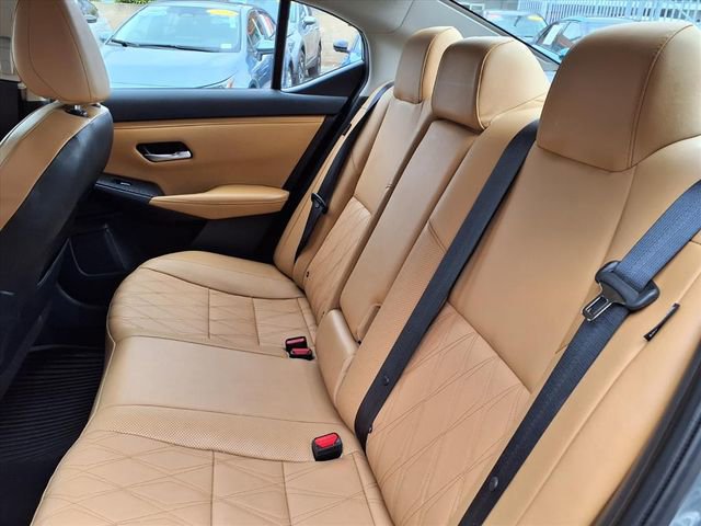 Used 2023 Nissan Sentra SV w/ SV Premium Package FWD image 15