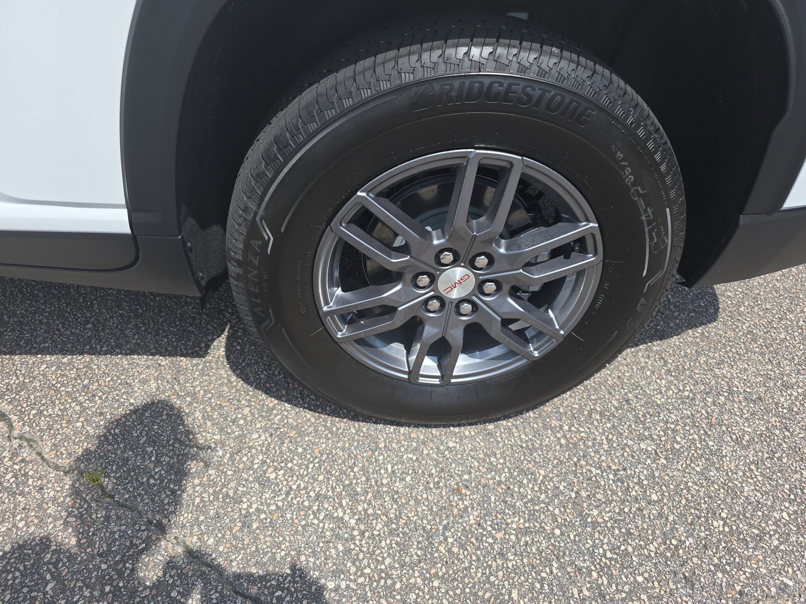 New 2025 GMC Acadia Elevation image 30