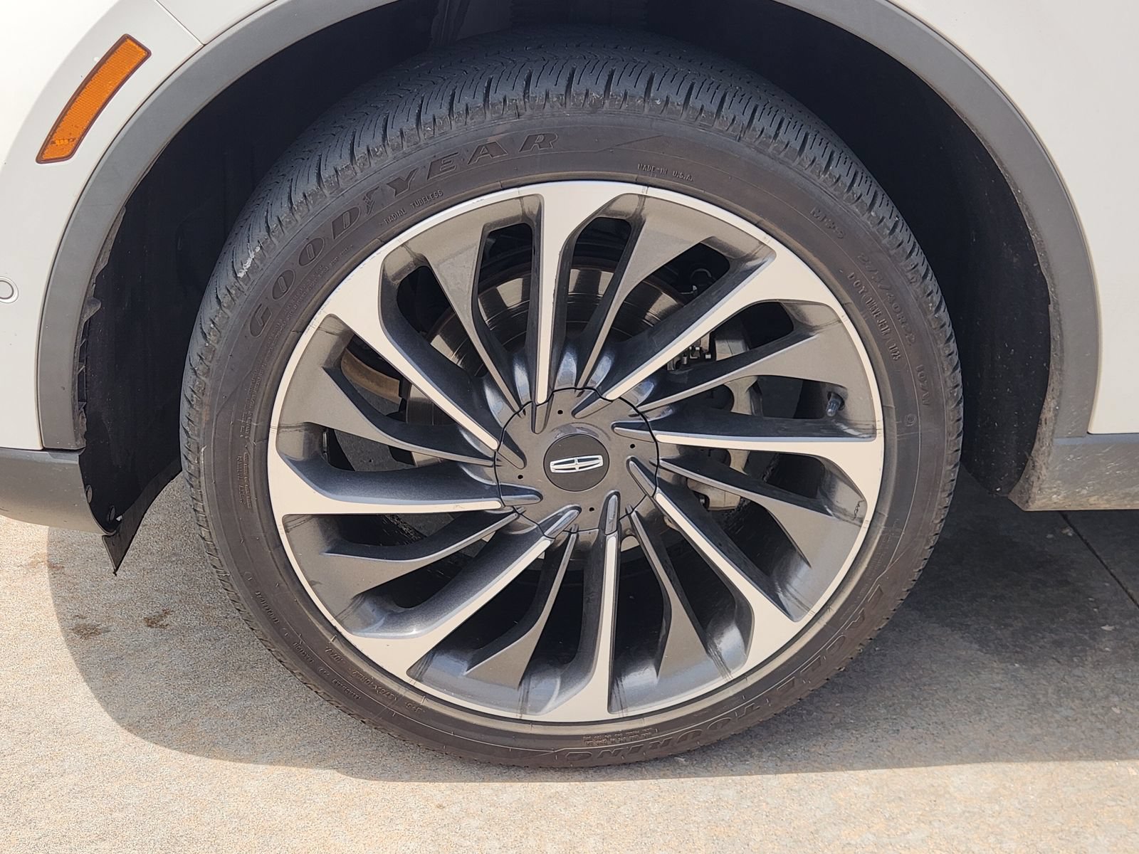 Used 2020 Lincoln Aviator Reserve w/ Equipment Group 202A AWD/4WD image 14