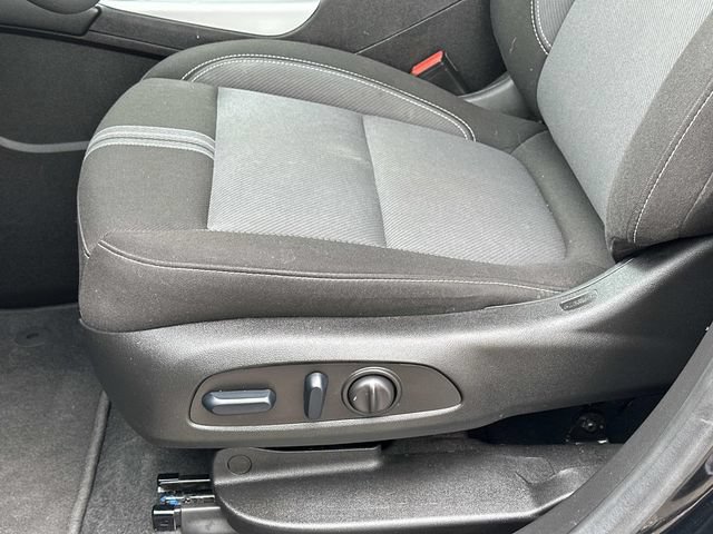 Used 2024 Chevrolet Blazer LT w/ Convenience Package FWD image 16