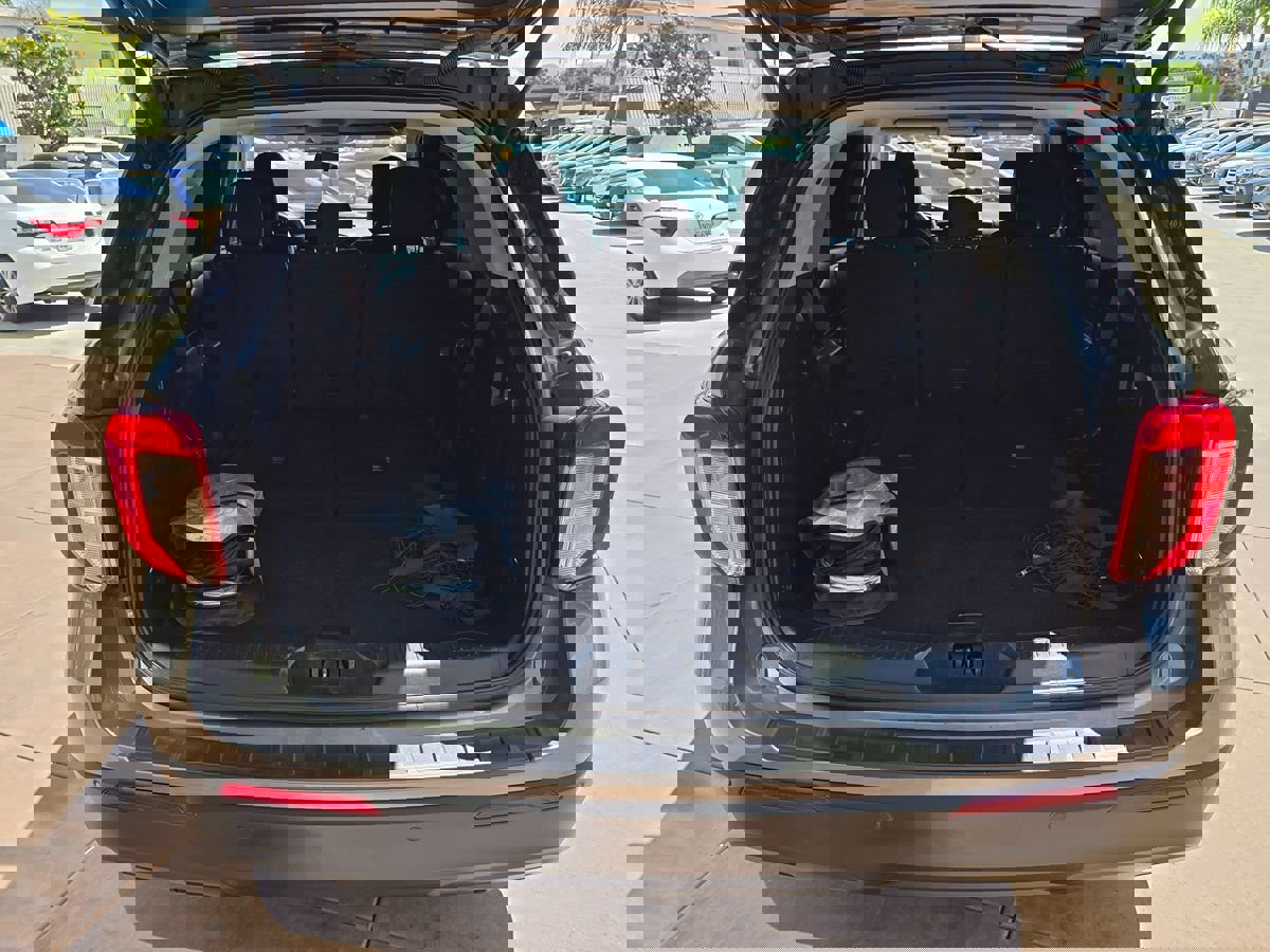 Used 2021 Ford Explorer XLT RWD image 18