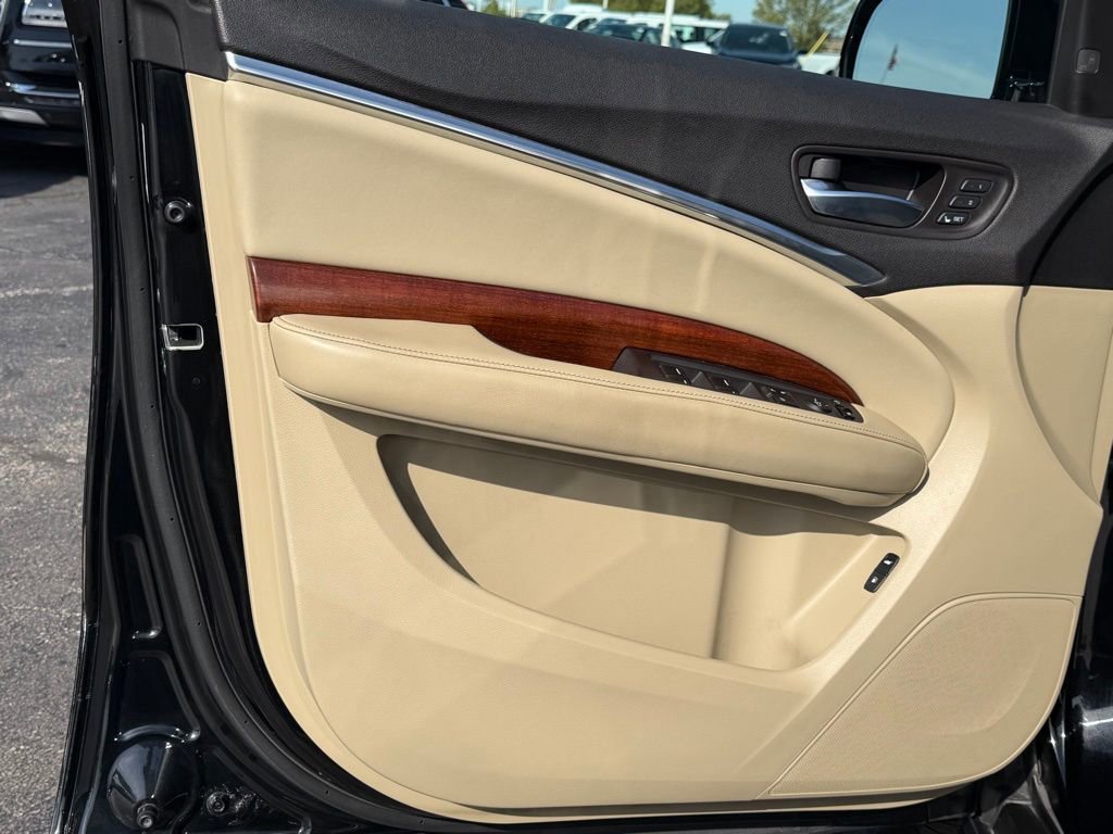 Certified 2017 Acura MDX SH-AWD w/ Advance Package image 10