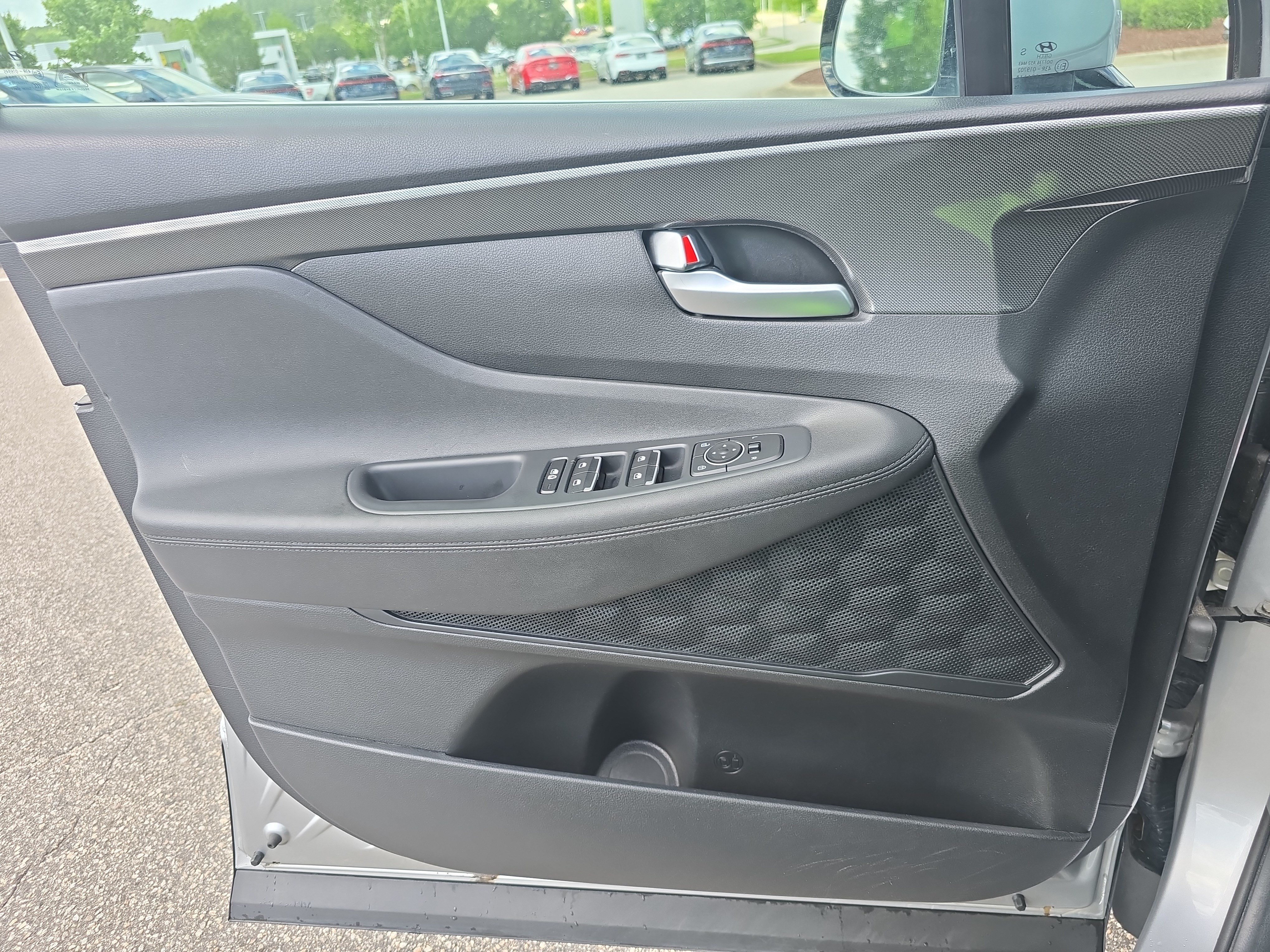 Used 2023 Hyundai Santa Fe SEL AWD/4WD image 25
