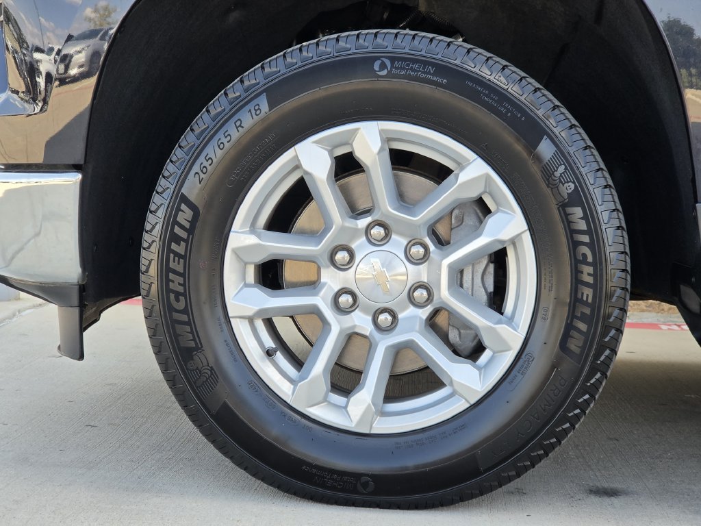 Used 2023 Chevrolet Silverado 1500 LT AWD/4WD image 8