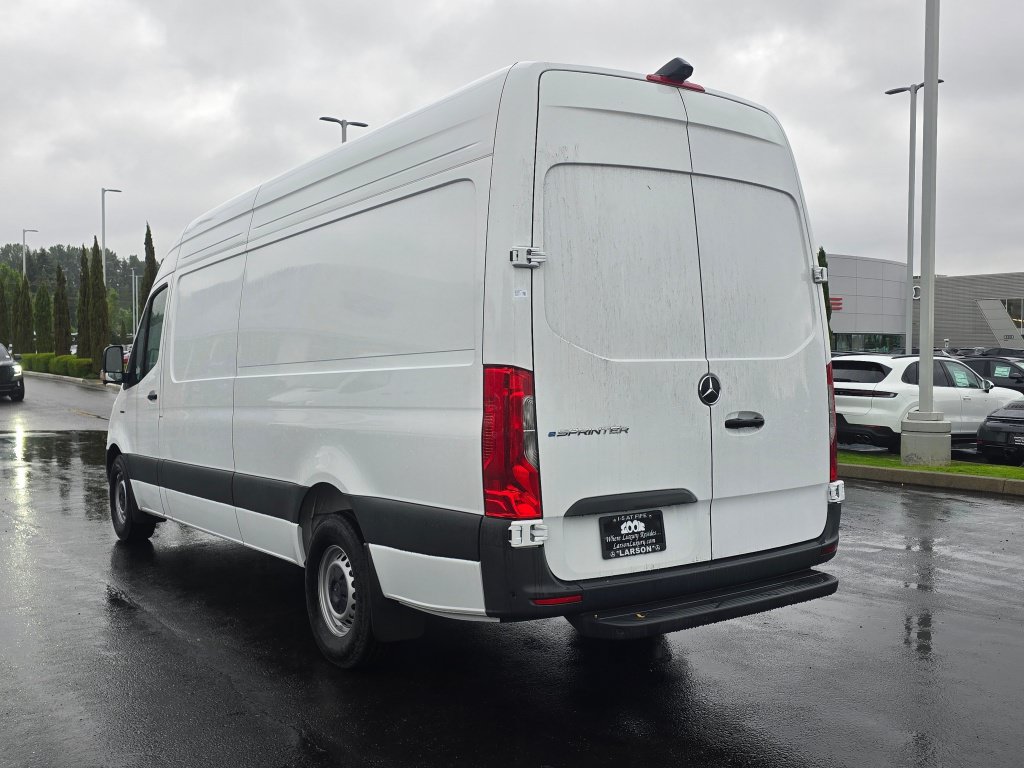 New 2025 Mercedes-Benz eSprinter 170 Cargo image 4