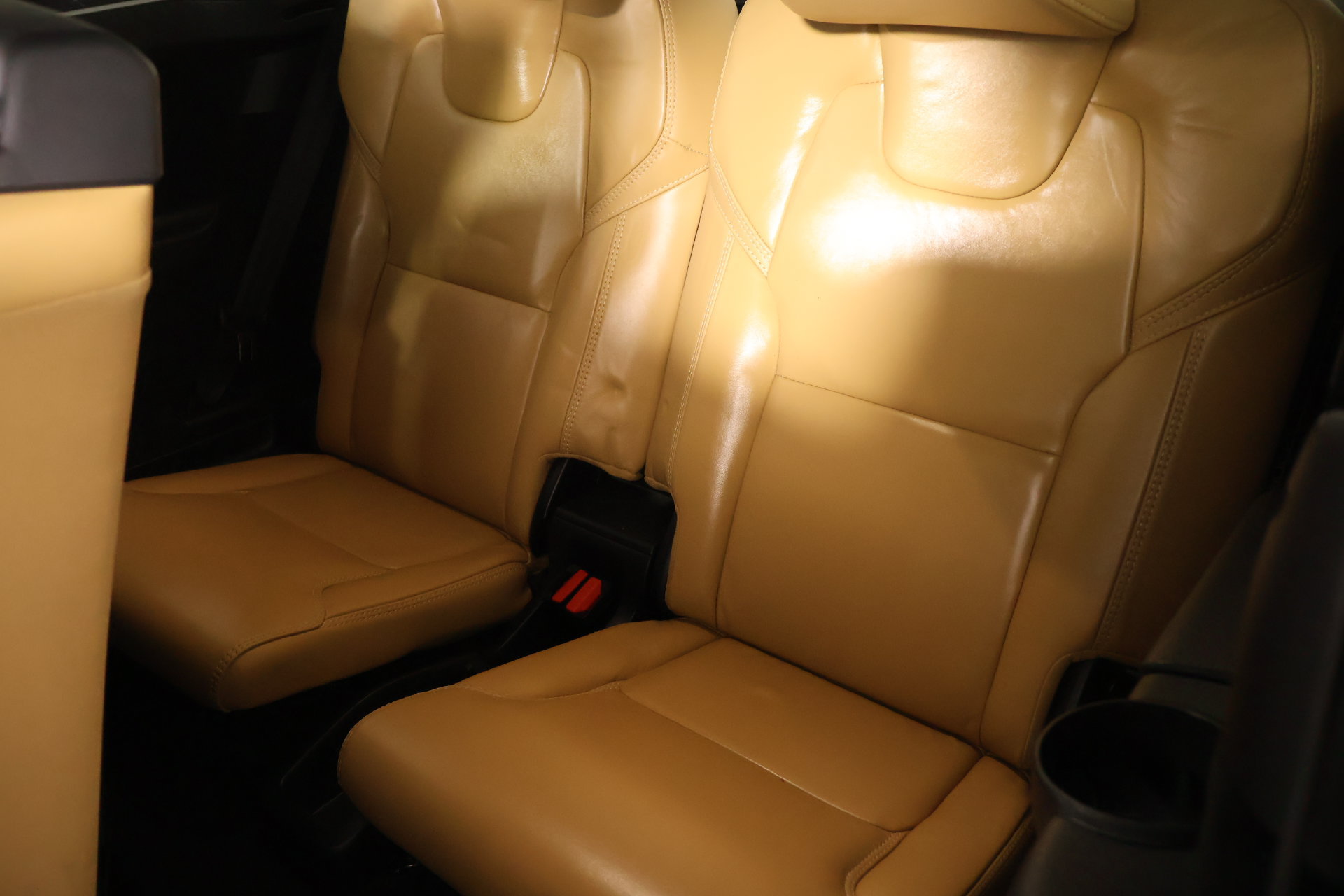 Used 2023 Volvo XC90 T8 Ultimate w/ Lounge Package AWD/4WD image 13