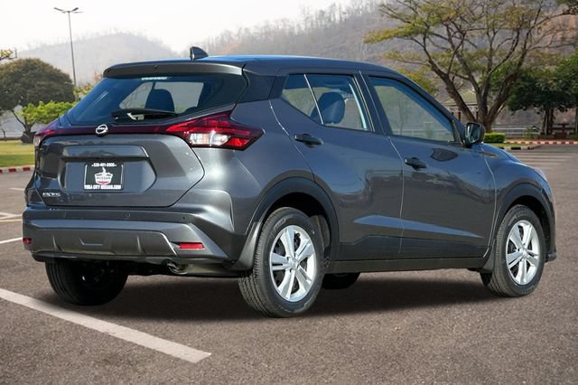 Certified 2025 Nissan Kicks Play S FWD image 3