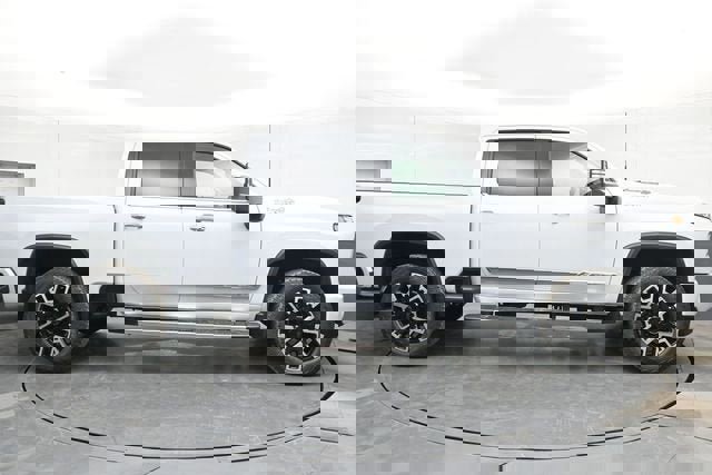 New 2026 Chevrolet Silverado 2500 High Country w/ High Country Premium Package AWD/4WD image 15