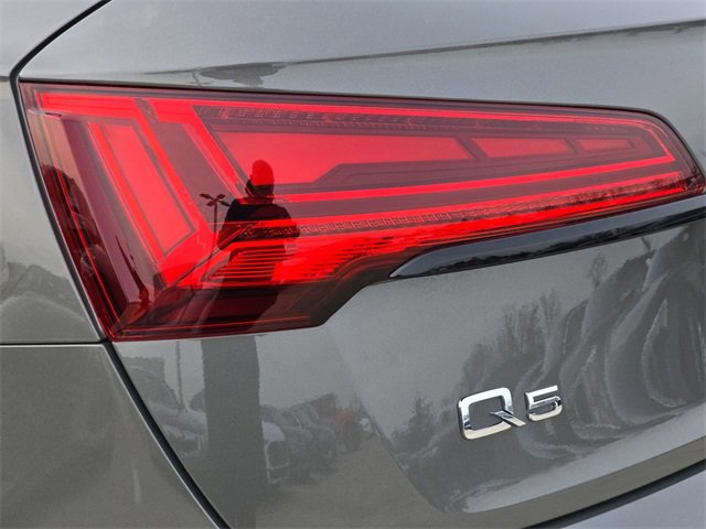 Certified 2025 Audi Q5 2.0T Premium w/ Convenience Plus Package image 38