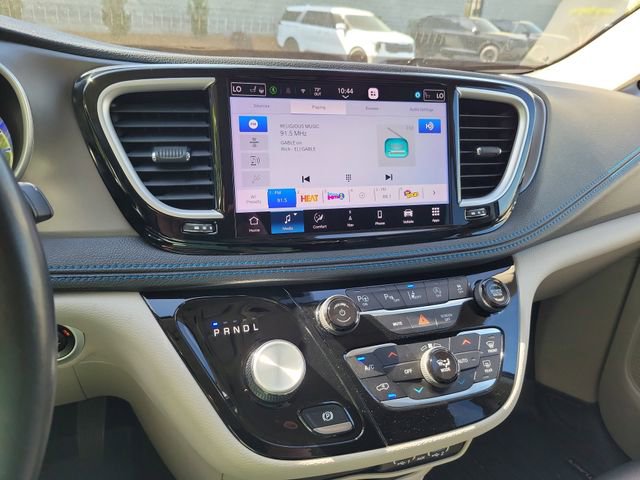 Used 2021 Chrysler Pacifica Touring-L w/ Premium & Safety Sphere Group FWD image 21